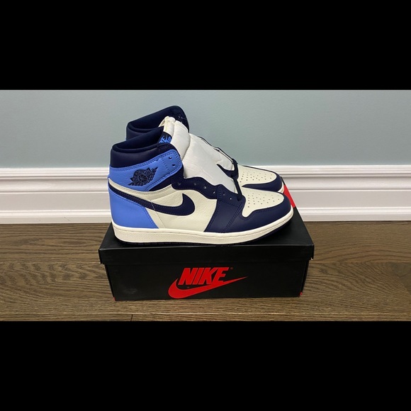 ❌SOLD❌Jordan 1 Obsidian UNC - Picture 1 of 8